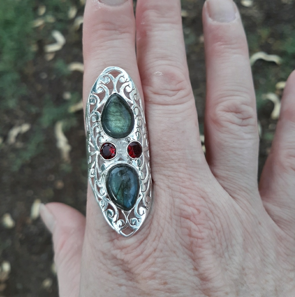 New Oversized Labradorite & Garnet 925 Silver Statement Ring. - Picture 5 of 10